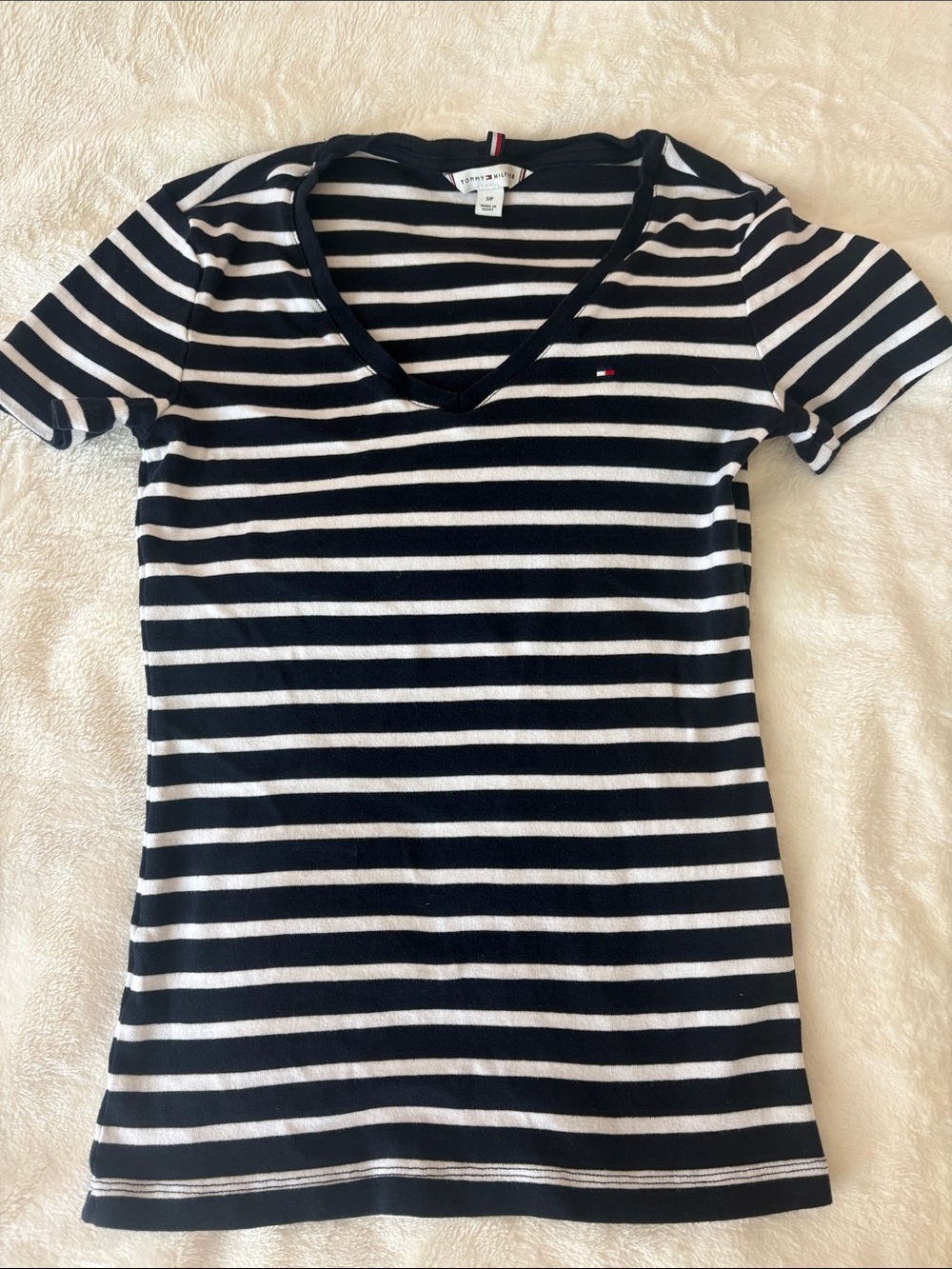 NWOT Y2K Tommy Hilfiger Navy and White Striped V-Neck Layering Tee